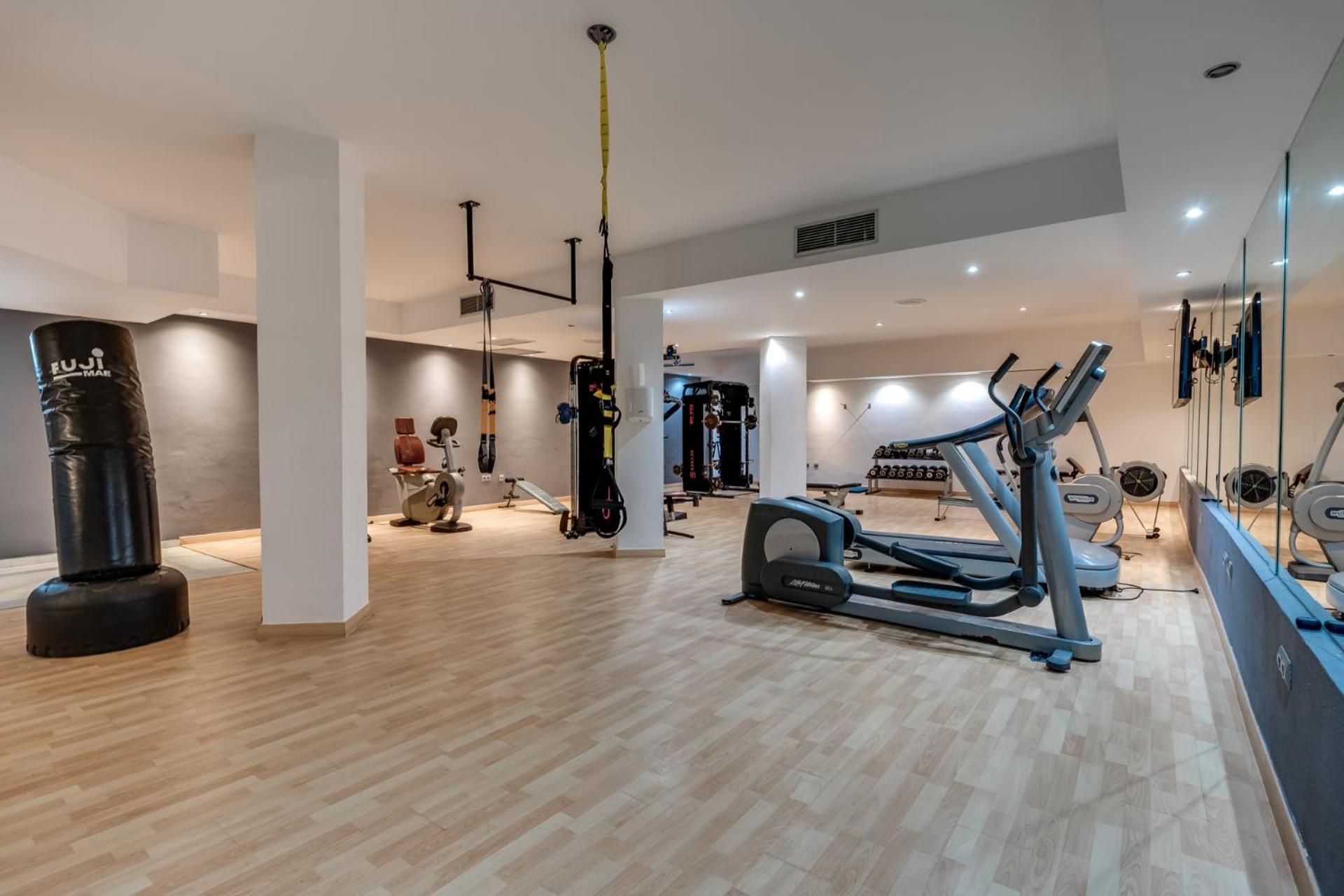Molo Residences Boutique Apartments & Spa Marbella Exterior photo